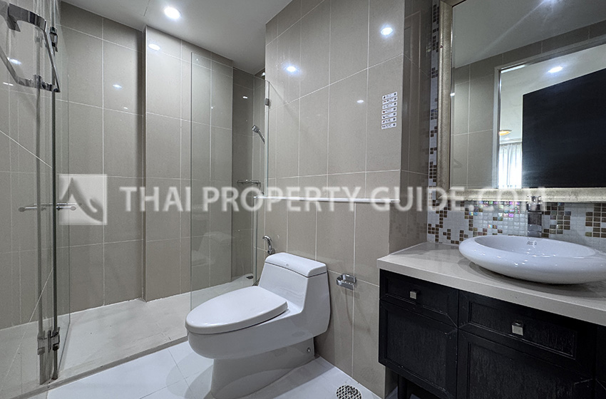 Condominium in Rama 9 